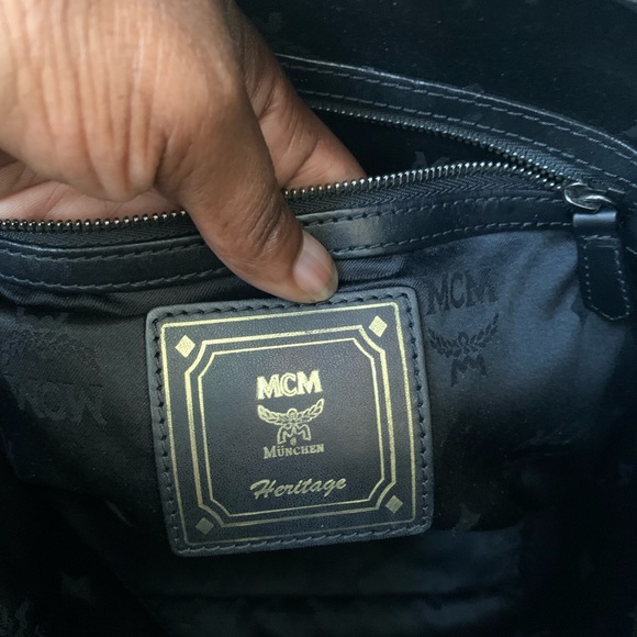 MCM Black Leather Heritage Bucket Bag - Picture 5 of 9